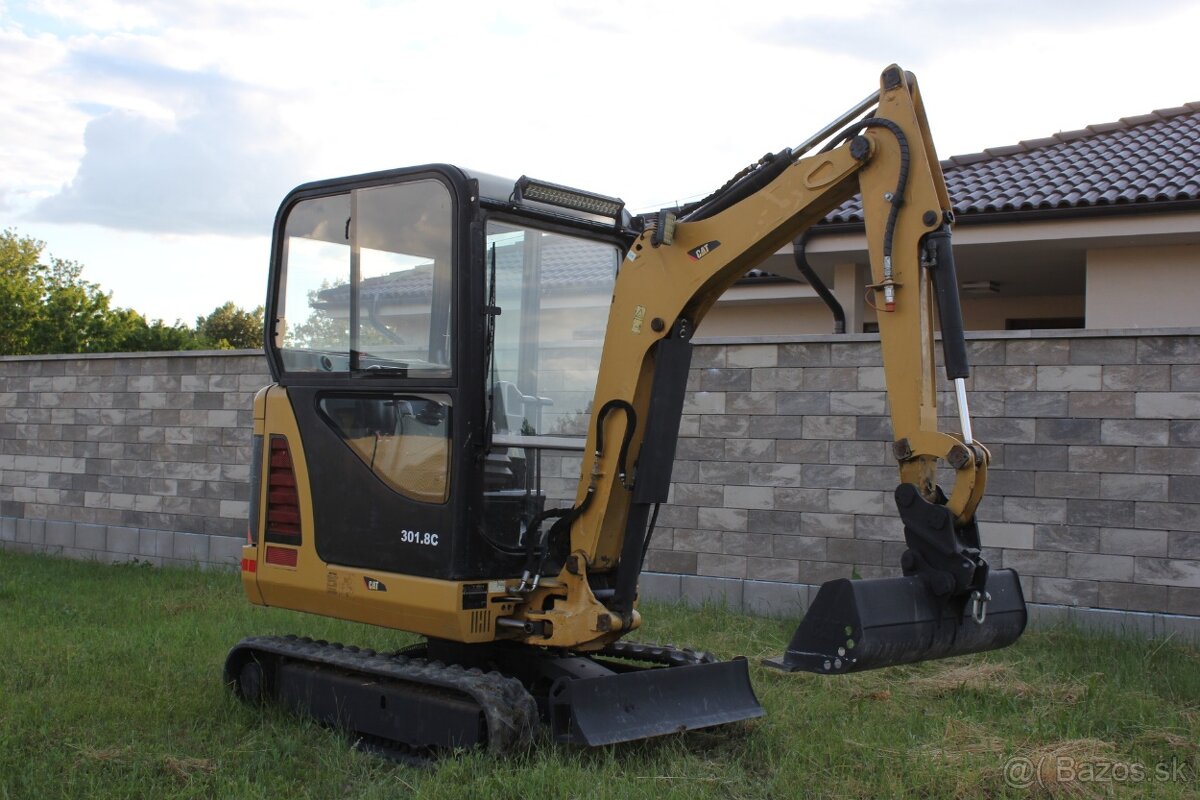 minibager CAT 301.8c 1,8t - 3