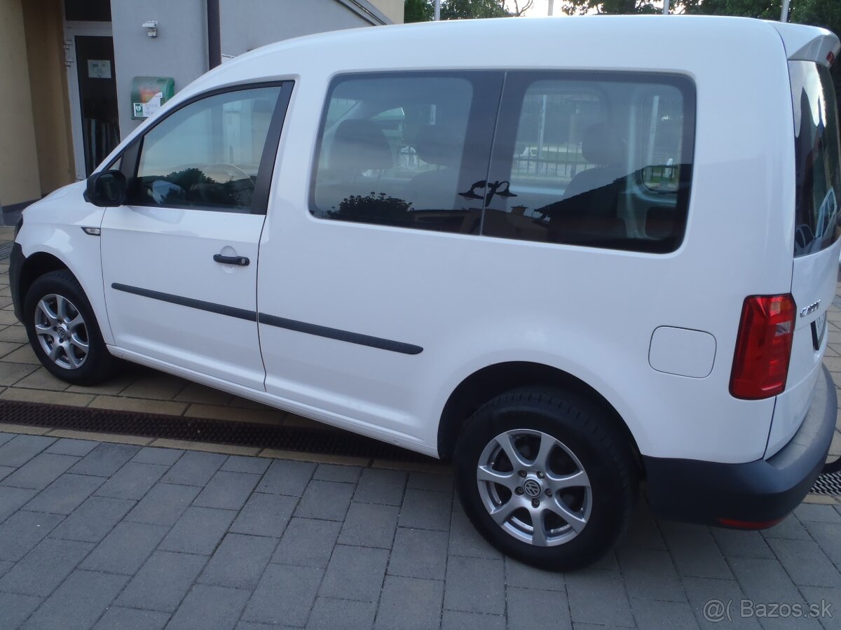 Volkswagen Caddy rok 2016 2,0 TDI 75kw - 3