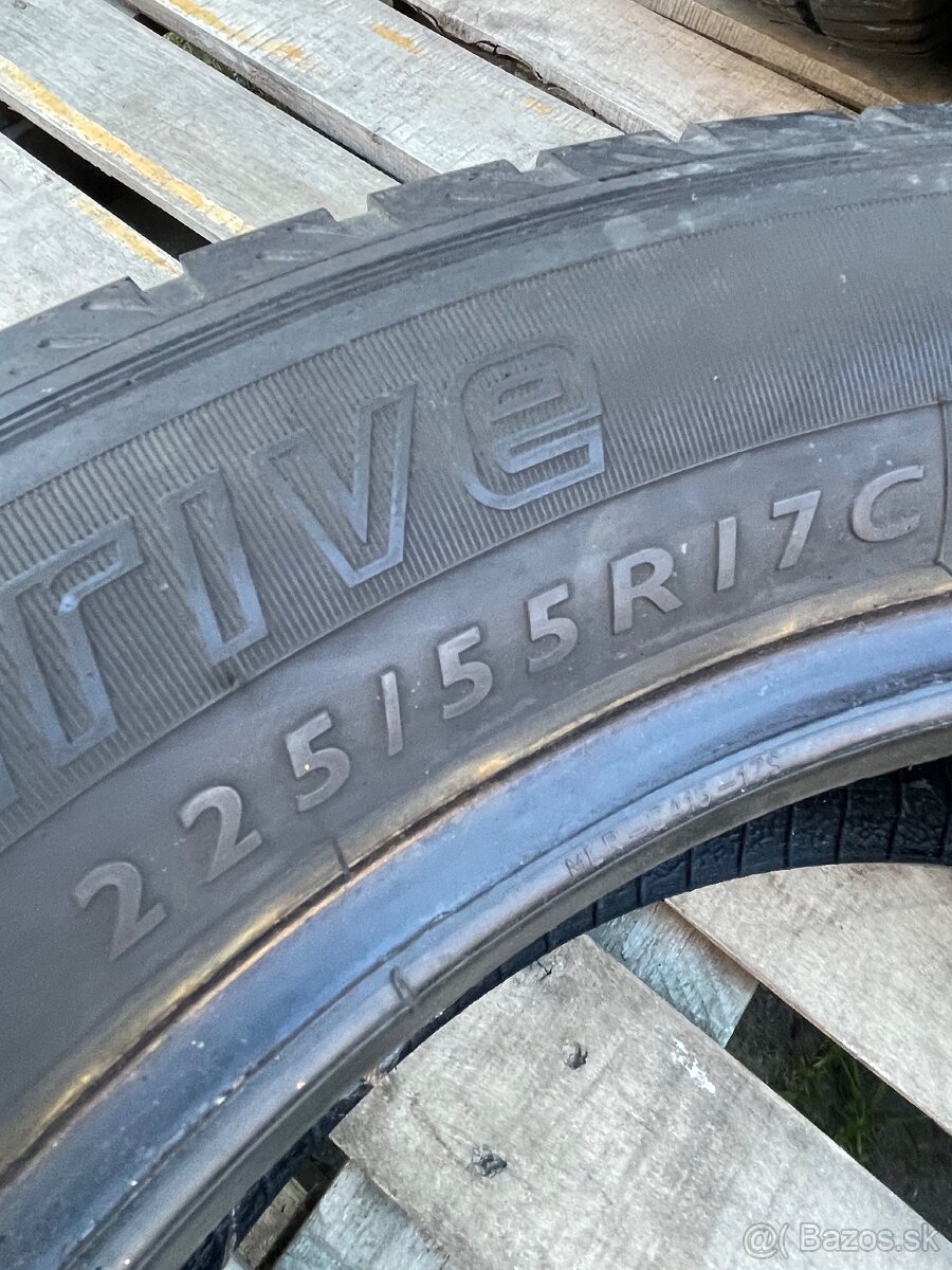 Dunlop 225/55 R17C 4x=100e - 3