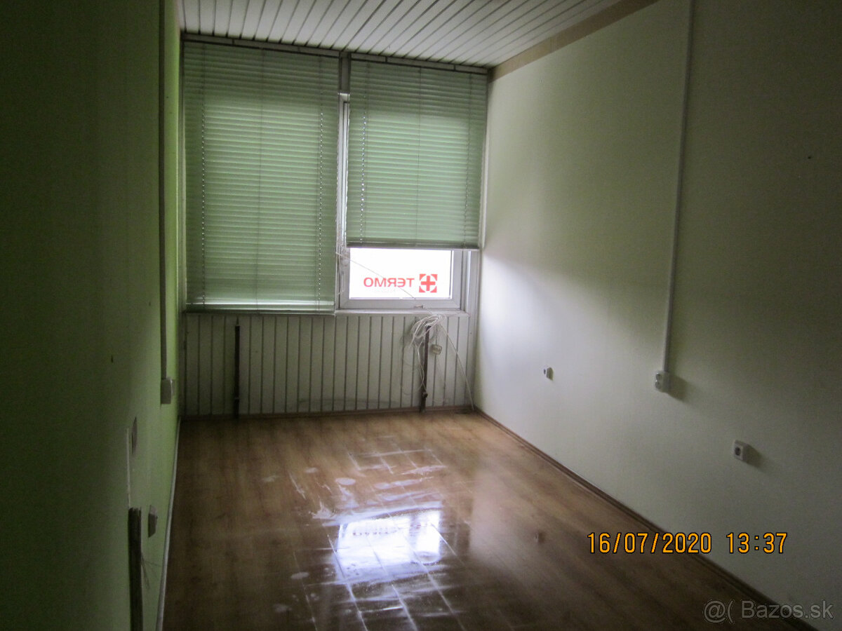 Dlhodobo prenajmem maly sklad, obcasnu kancelariu 34m2. - 3