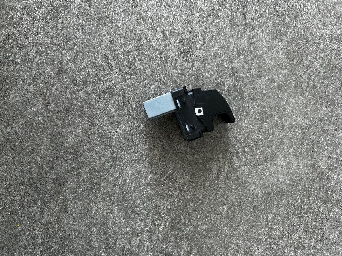 passat b6 tlačítka stahovania okna - 3