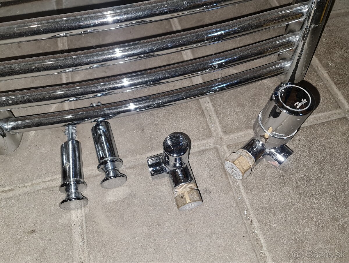 Rebríkový radiátor 130x45cm chróm - 3