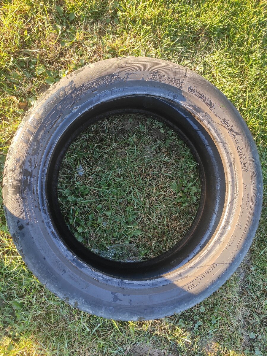 Michelin 225/45R17 - 3