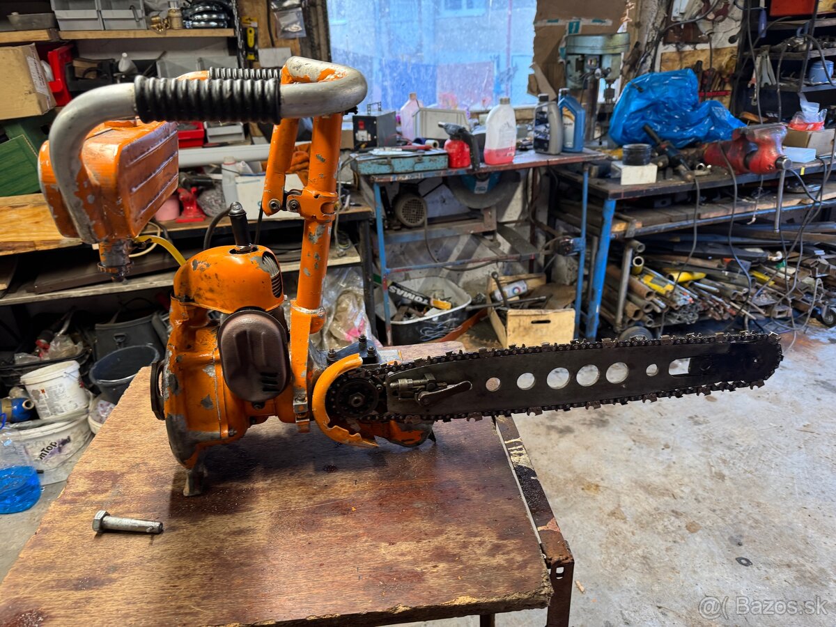 Motorová pila Ural - 3