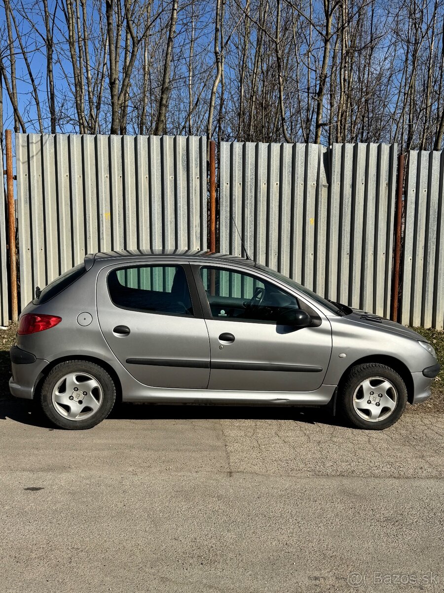 Peugeot 206 - 3