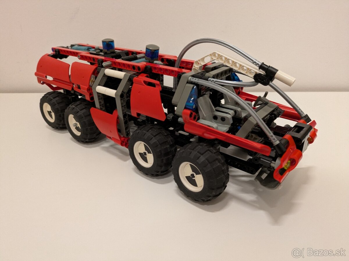 Lego Technic 8454 Rescue Truck - 3