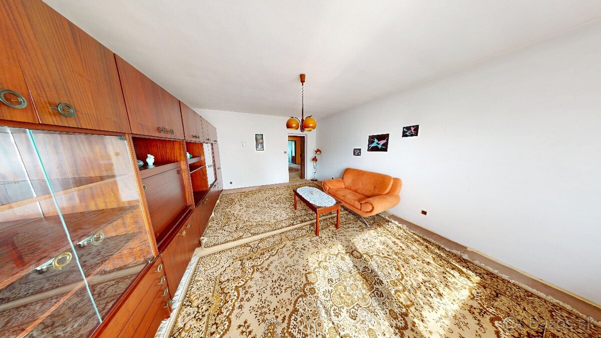 Priestranný rodinný dom – Mýtna Nová Ves - 3