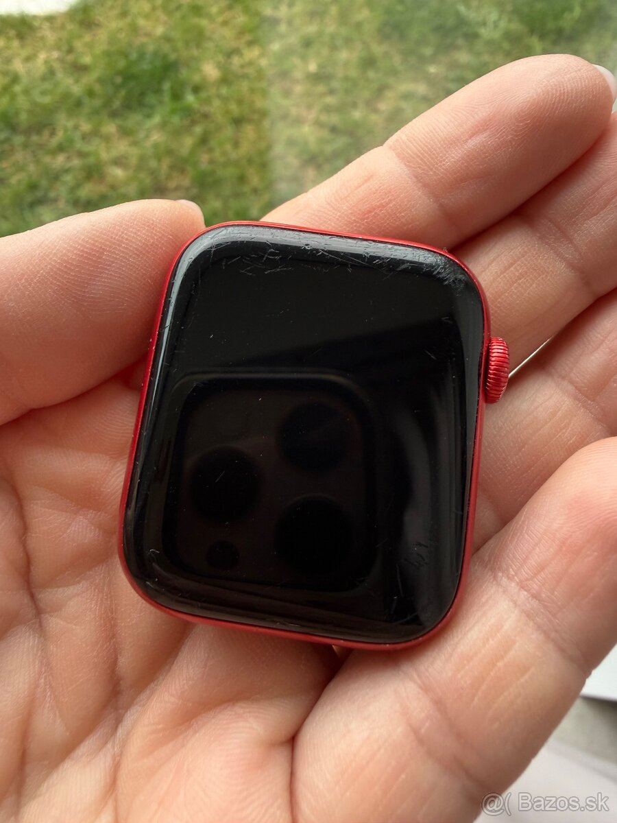 Apple Watch 6 RED - 44mm - 3