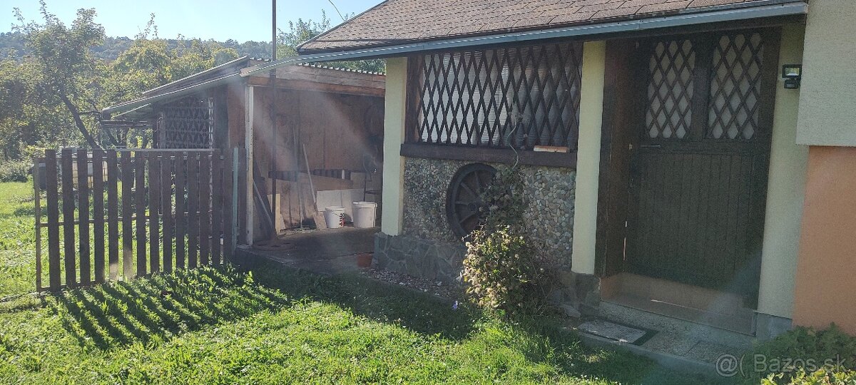 Rodinný dom zrekonštruovaný v obci Skýcov - 3