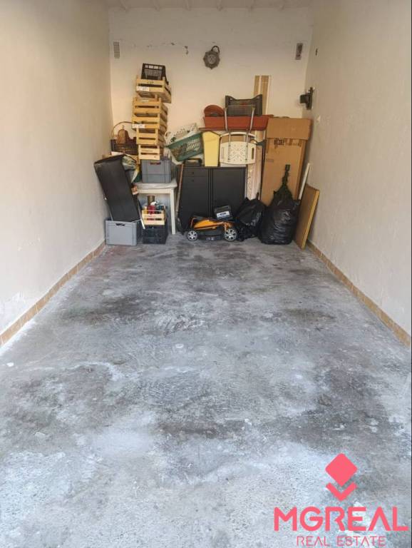 PREDAJ: Garáž 18m2, Teslova ul., Ružinov - 3