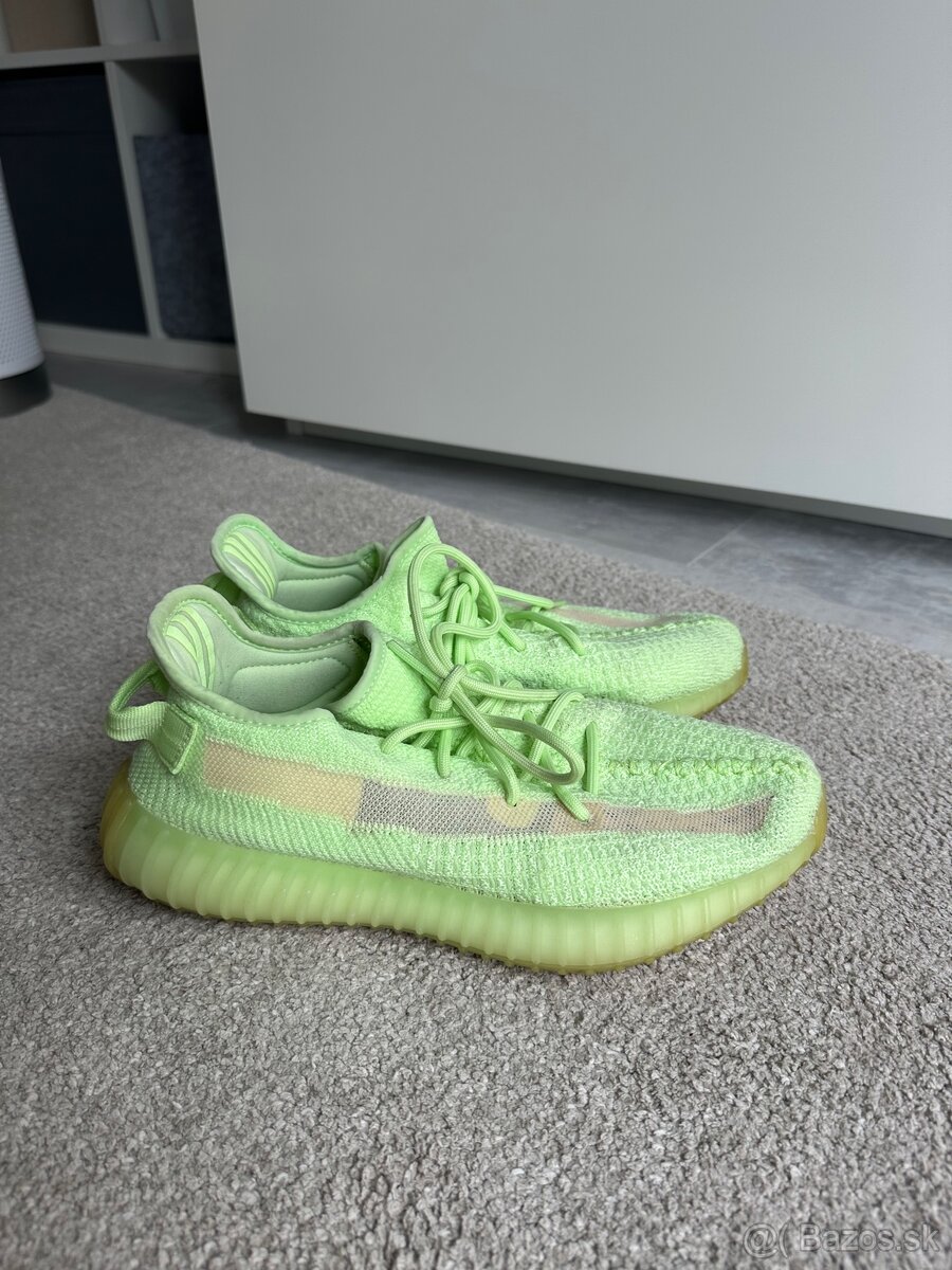 adidas Yeezy Boost 350 V2 Glow - 3