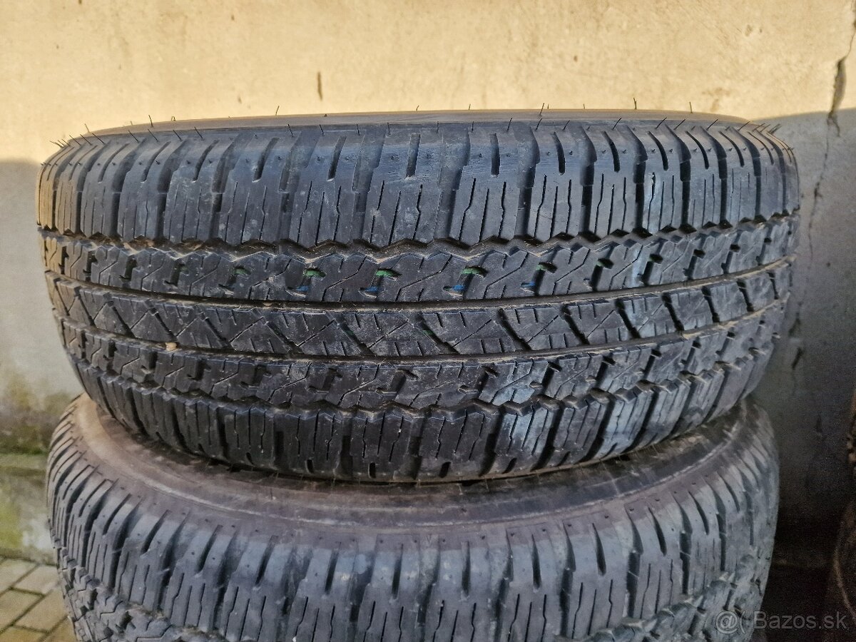 Bridgestone duegel 265/65 r17 - 3