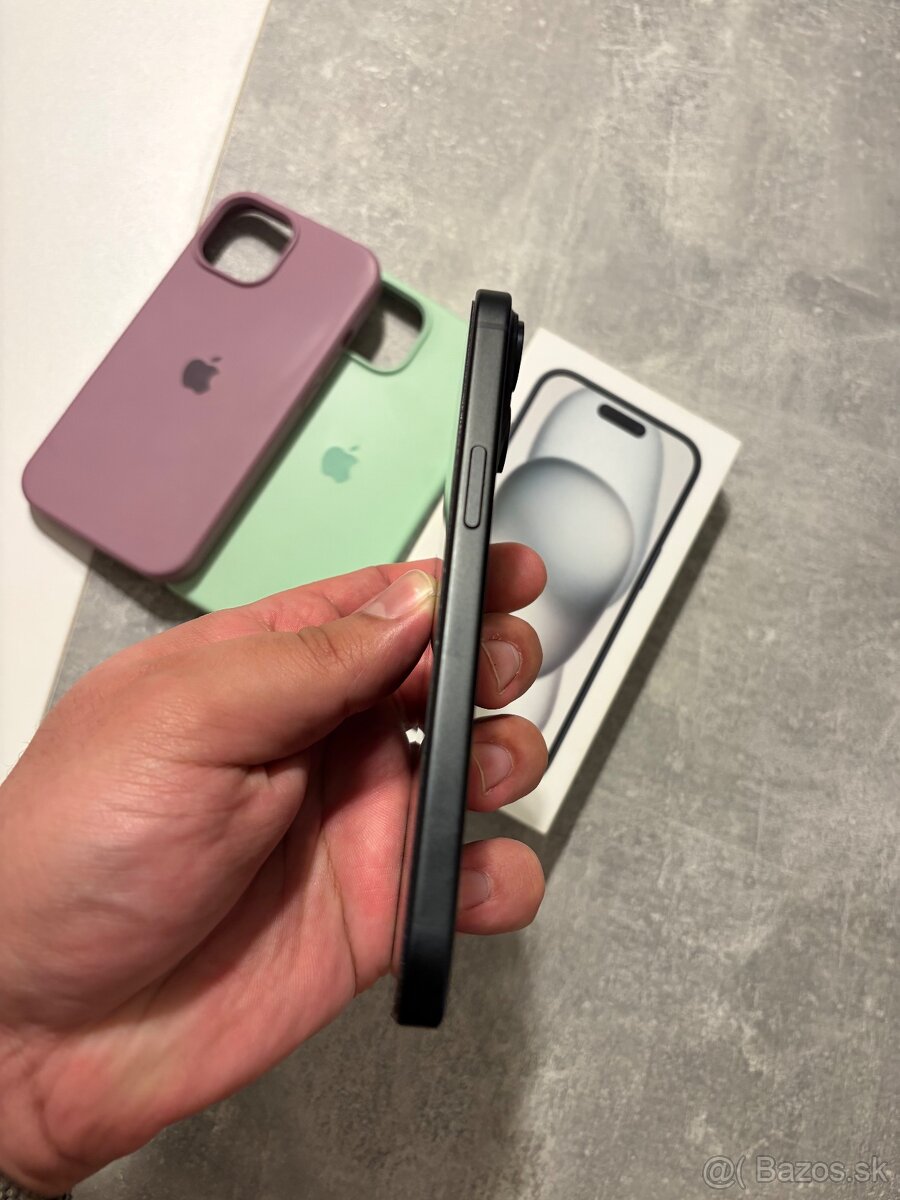 iPhone 15 128GB Čierny TOP STAV - 3