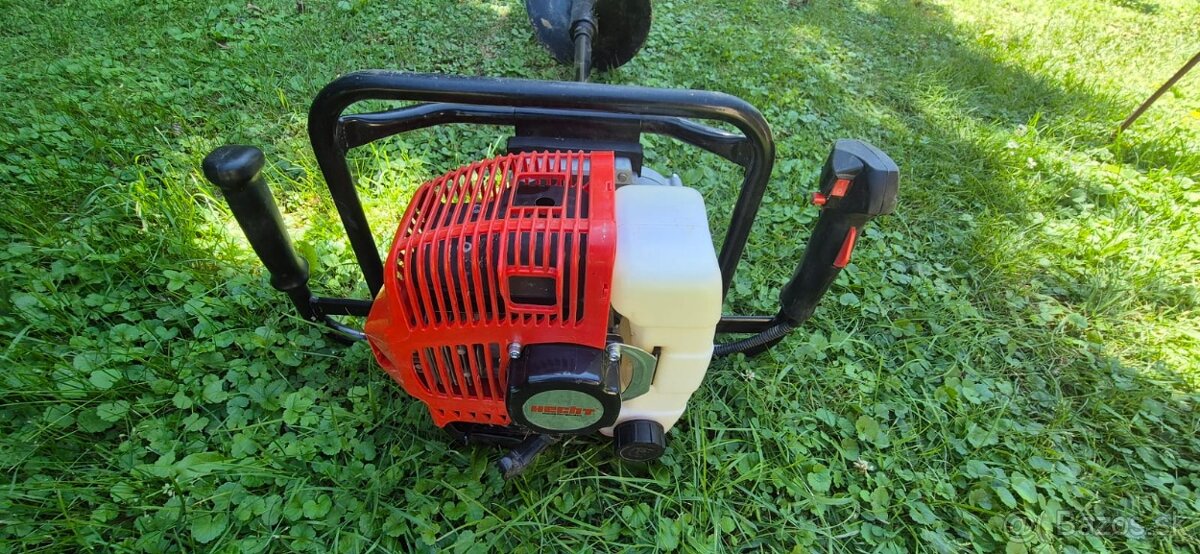 ZEMNÝ VRTÁK HECHT - 3