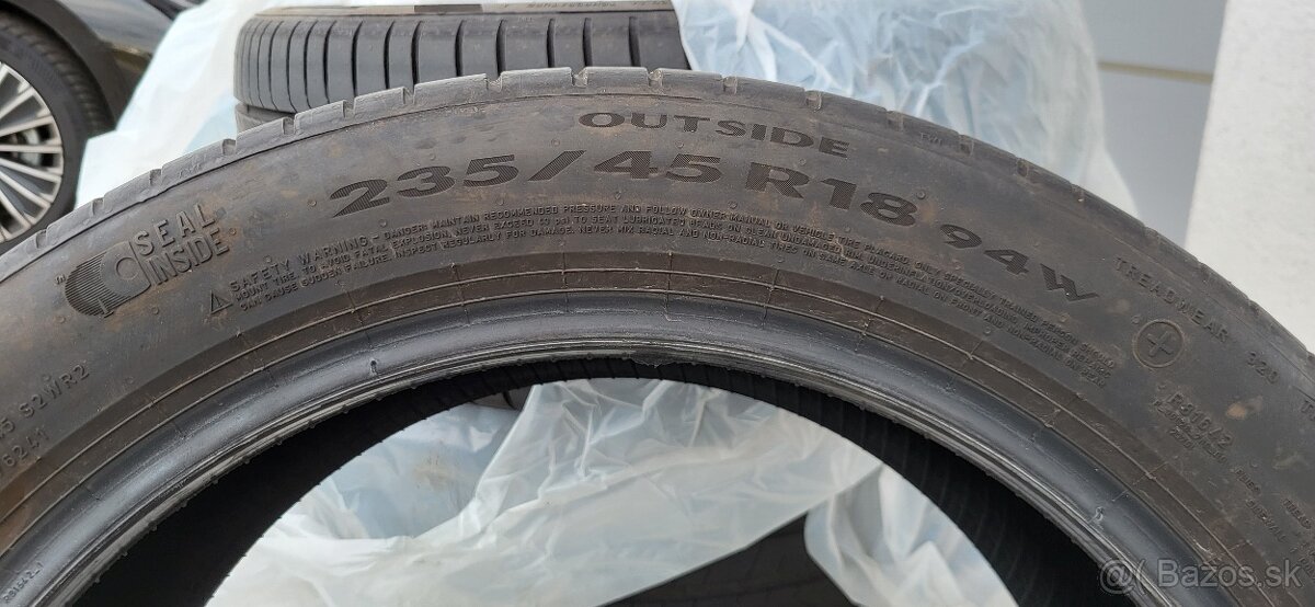Pirelli Cinturato P7 235 45 R18 - 3