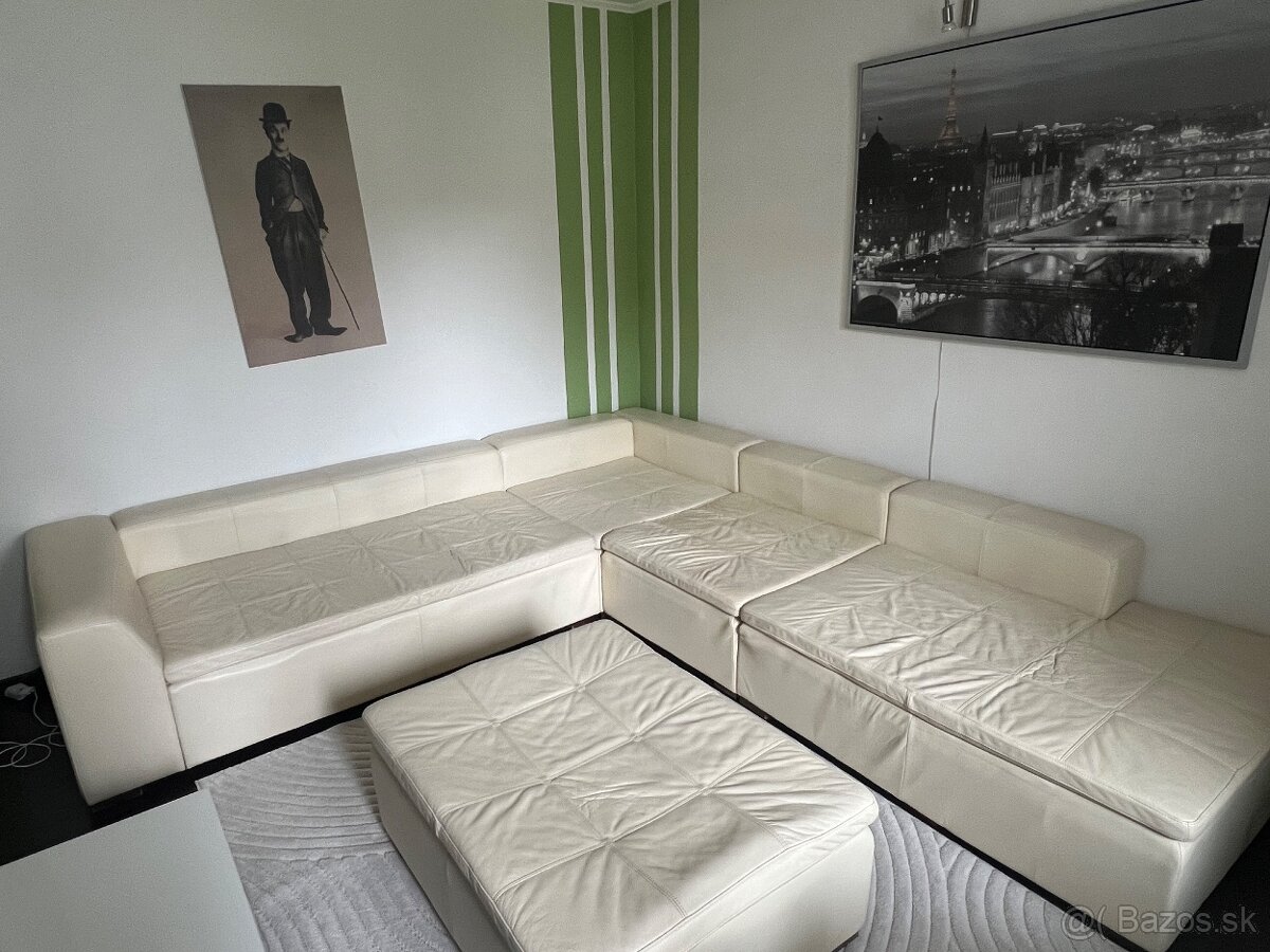 Rohová kožená sedačka s taburetkou - 3