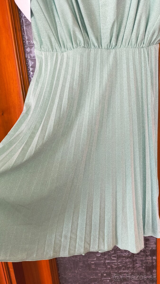 Kratke spolocenske/letne saty - 3