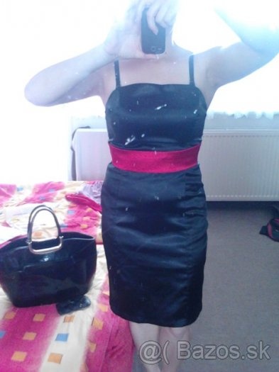 Čierne šaty s červenou stuhou zn. Ever-Pretty - 3