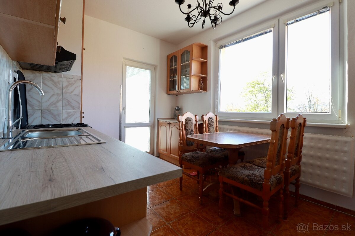 Na prenájom priestranný 3 izbový byt s loggiou, Púchov - 3