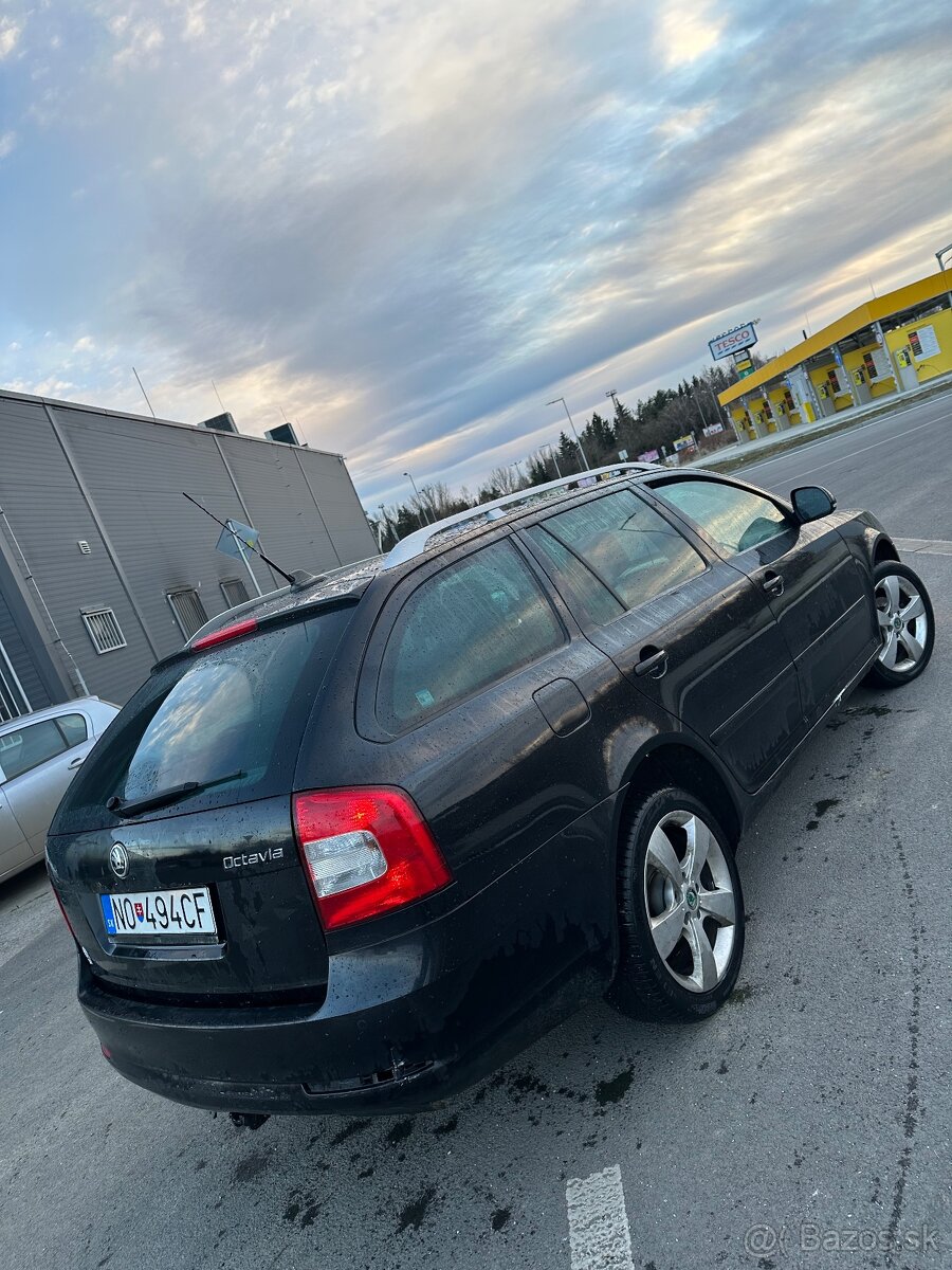 Škoda Octavia Combi 1.6 TDI DSG Facelift - 3