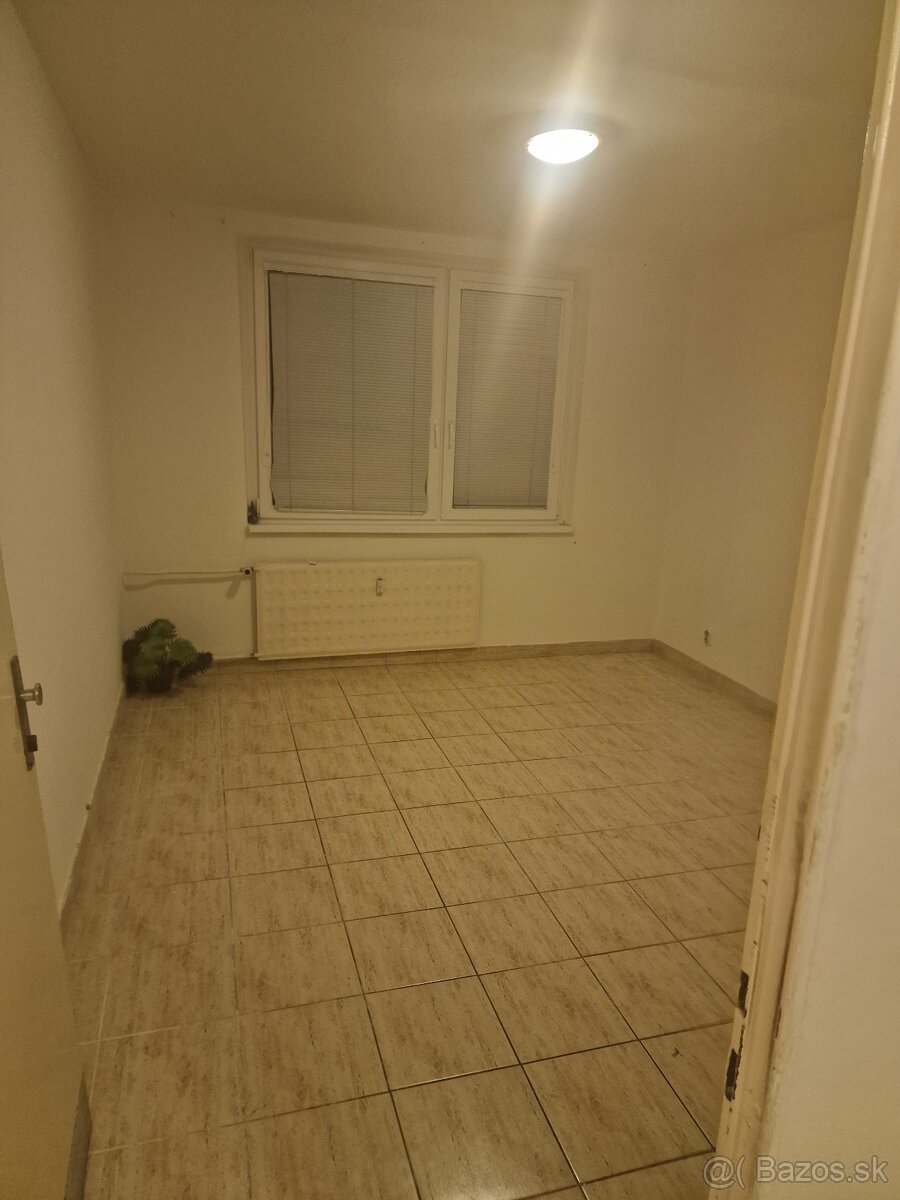 Garsónku na Bartokovej ulici na predaj - 3