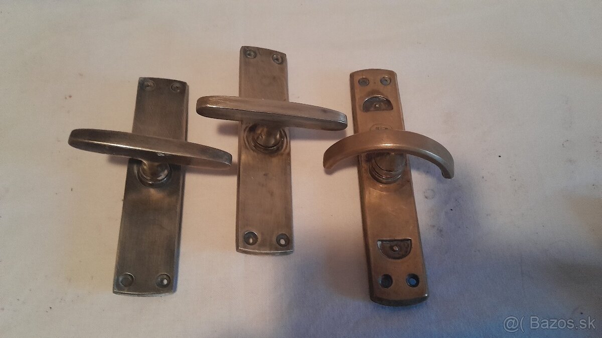 Stare.mosadzne.klucky.na.okna - 3