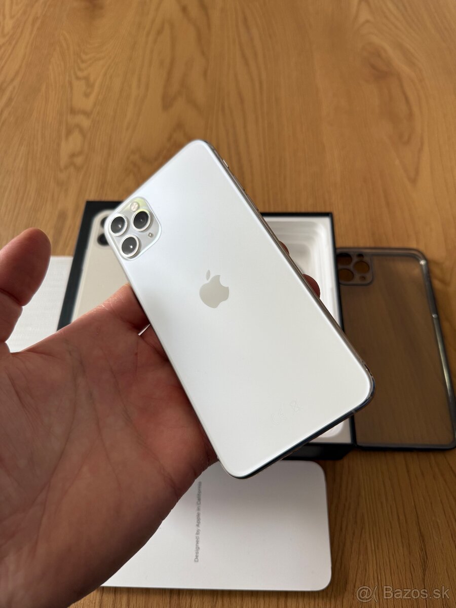iPhone 11 Pro Max 64 gb Silver - komplet príslušenstvo,záruk - 3
