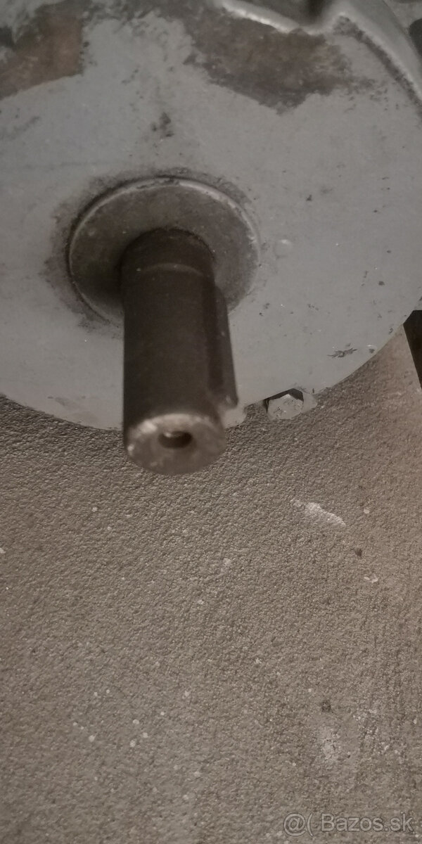 Elektromotor 550w trojfazovy - 3