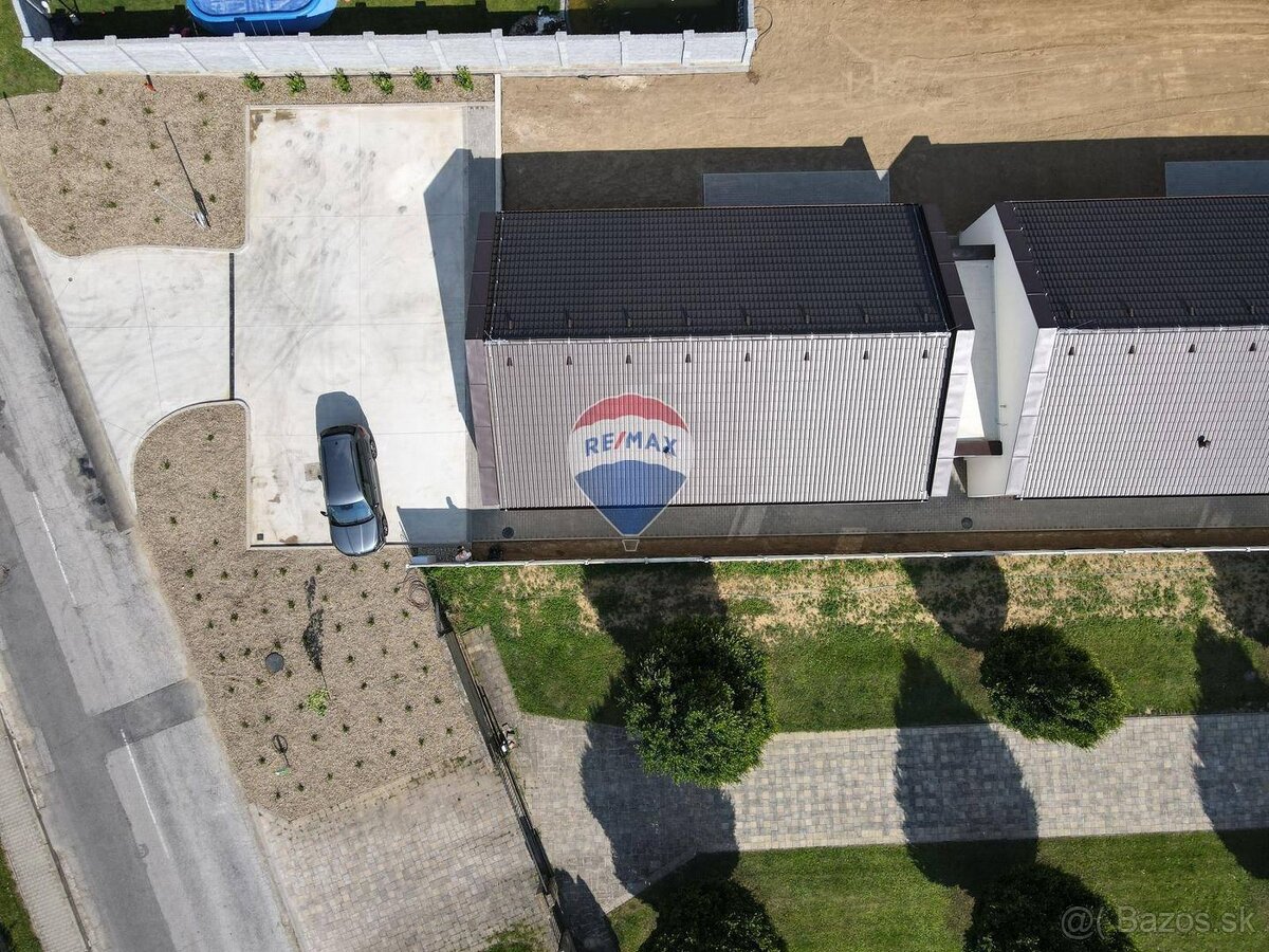 Skolaudované novostavby 4-izbových rodinných domov, Rakoľuby - 3