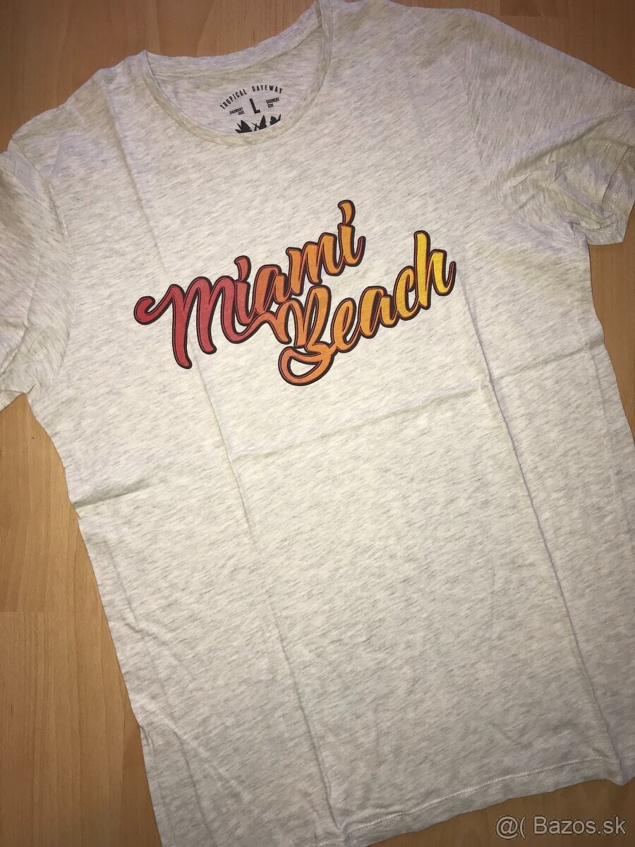 TRIČKÁ veľ. M - 3