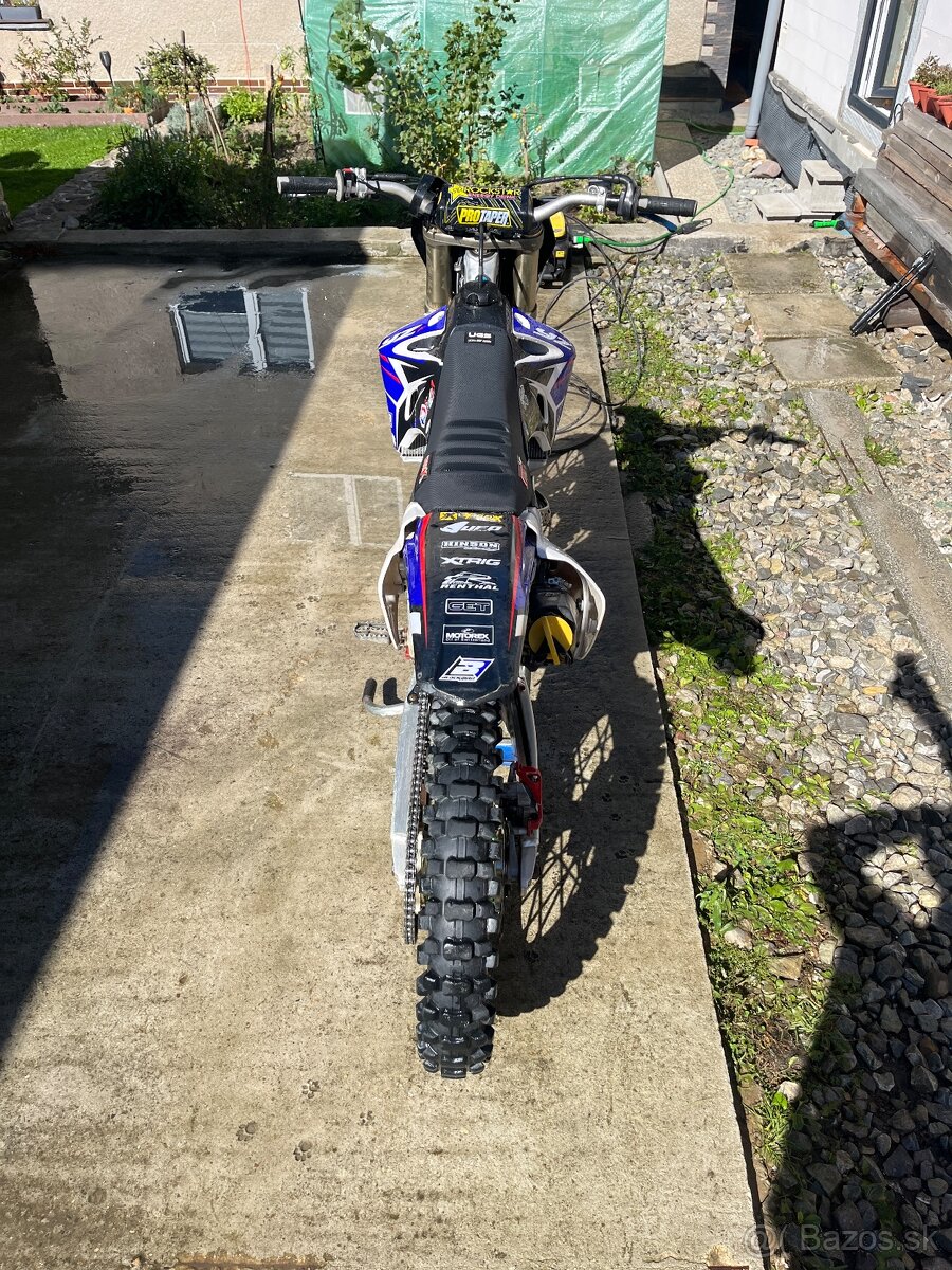 Yamaha yz250F - 3