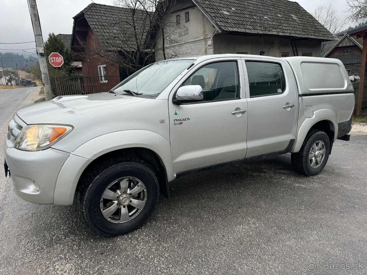 Predám Toyota Hilux 2.5, D-4D - 3