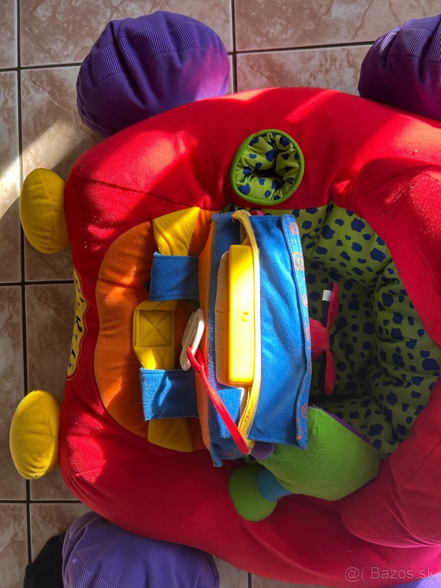 Interaktívna hračka - sedačka - 3