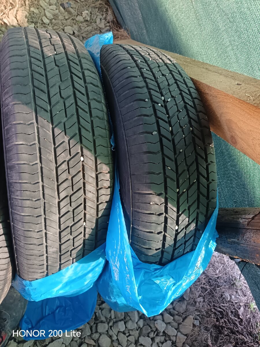 215/70 R16 - 3