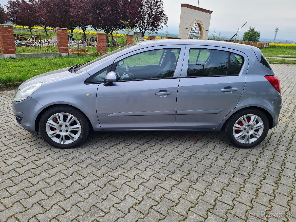 OPEL CORSA 1,0 benzin ECOTEC 59 000km - 3
