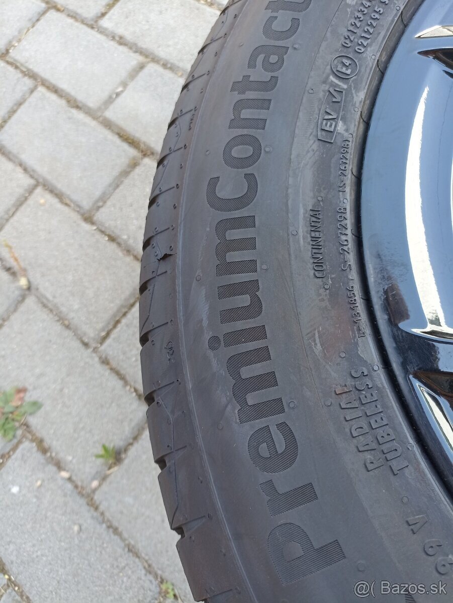 Letné pneu Continental PremiumContact 7 215/65 R17 - 3