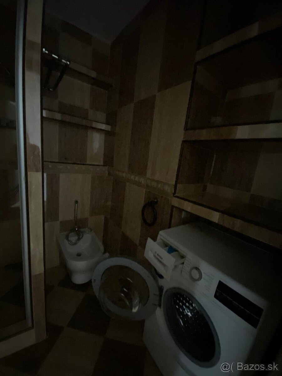 PRENAJOM BYTU - 3