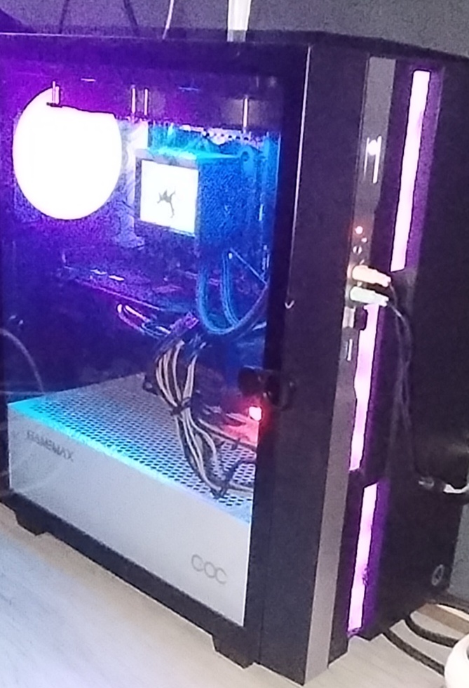 Herny PC R7 7800X3D/32GB/RX6700XT12GB/ - 3