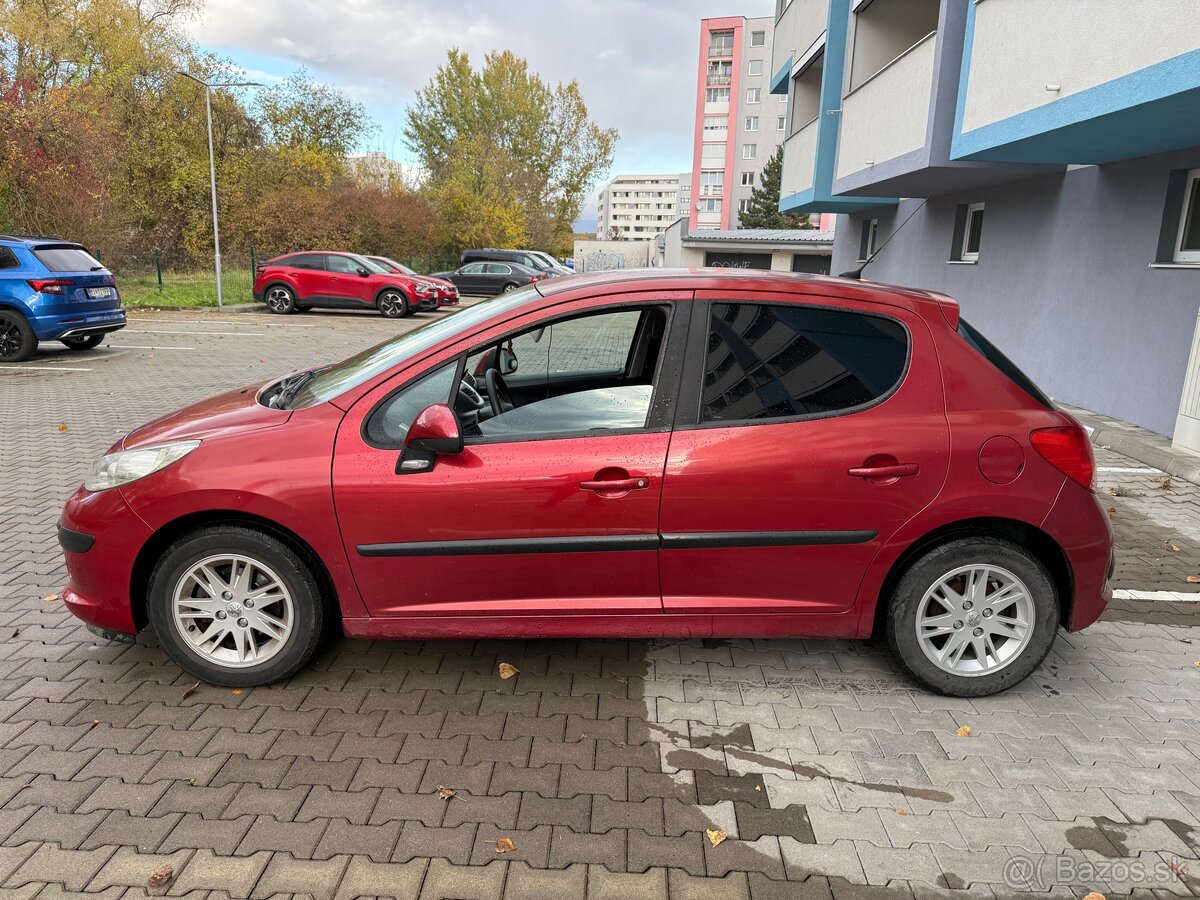 Peugeot 207 1.4 i - 3