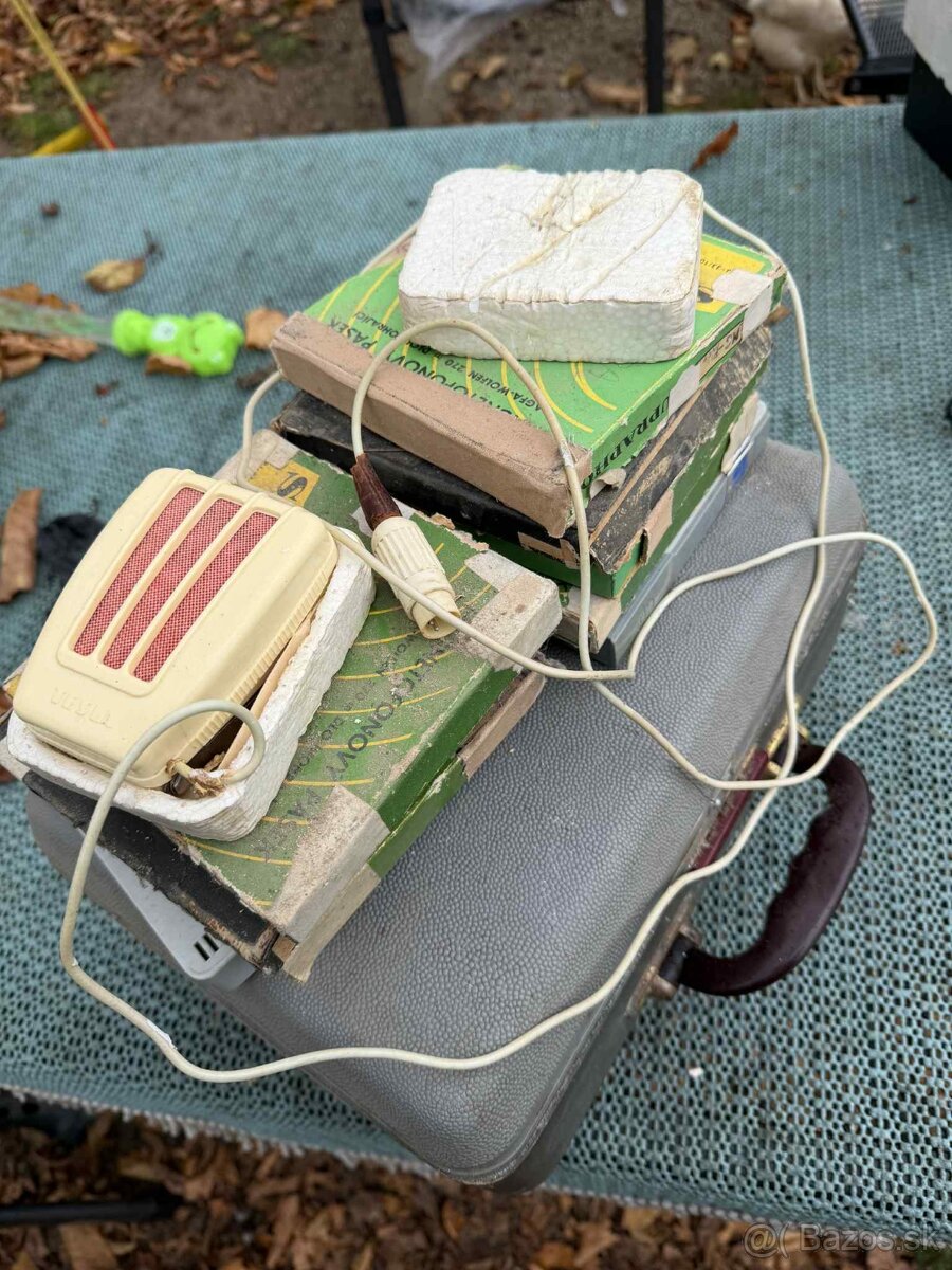 kotúčový magnetofón TESLA - 3