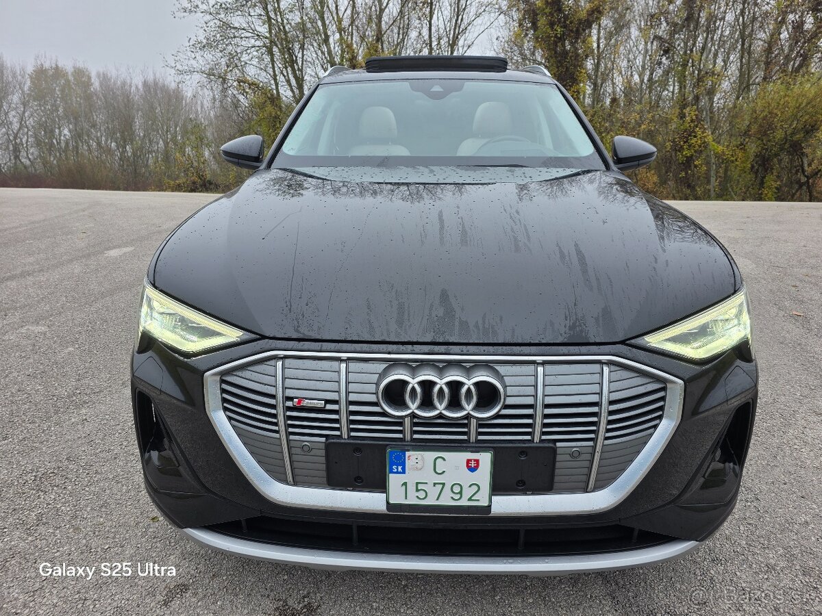 Audi e-tron 55 S-LINE 300 kW 408PS Quattro, Panoráma,Matrix - 3