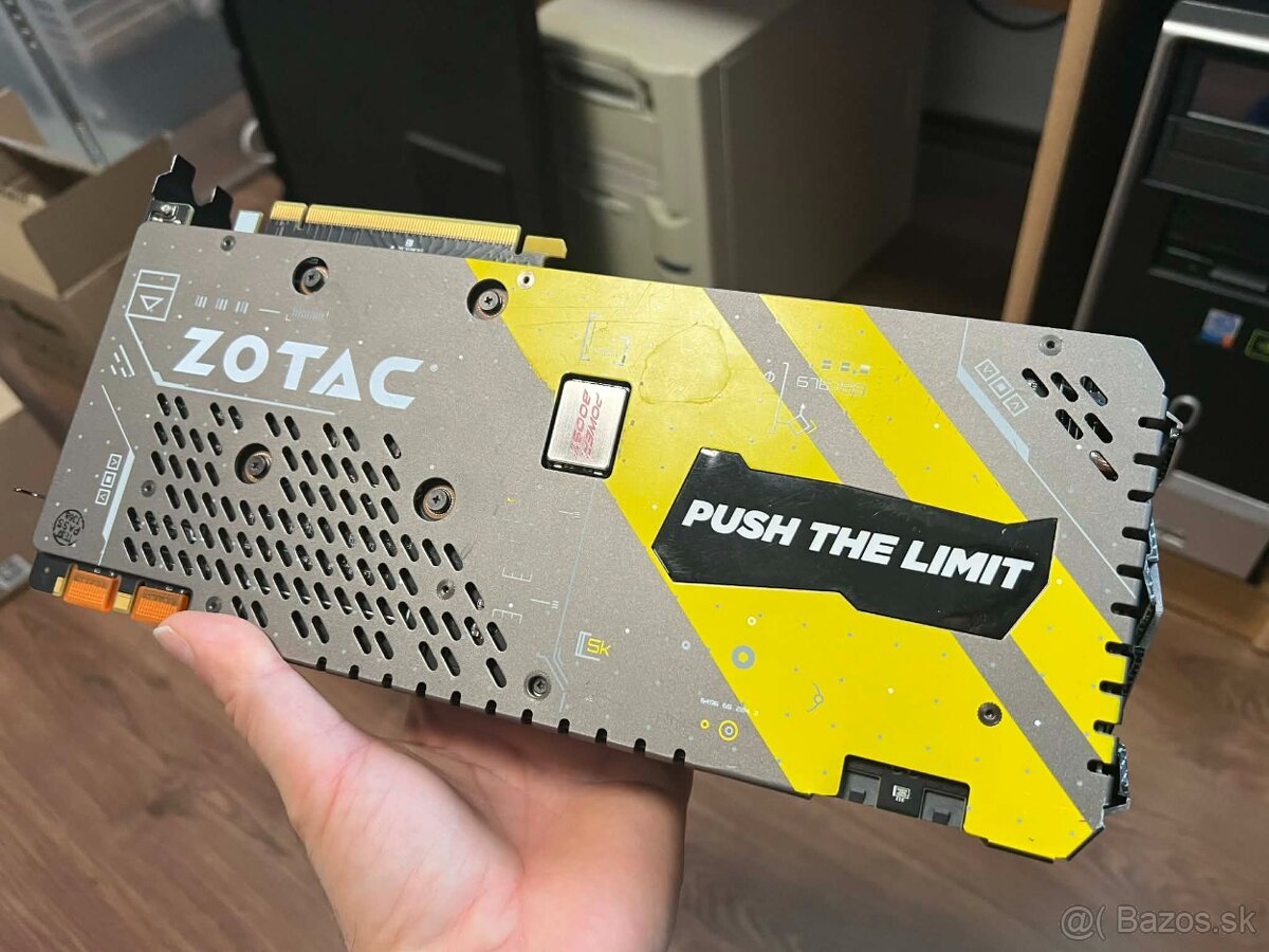 Nvidia Geforce GTX 1070 AMP Extreme Edition 8GB - 3