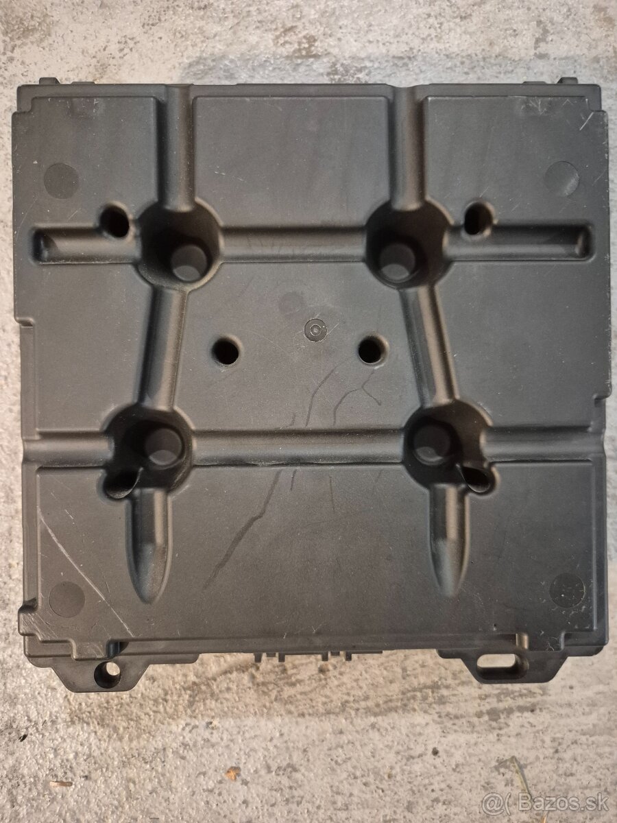 Riadiaca jednotka 7H0937086H - 3