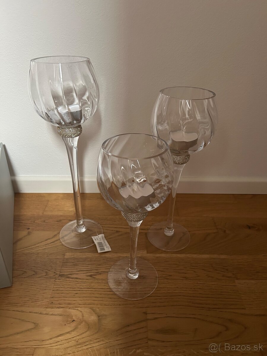 Sklenené svietniky s kamienkovou ozdobou 3ks/nové - 3