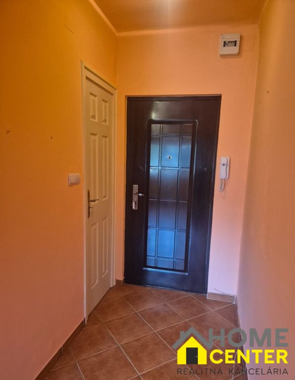 PREDAJ : GARSÓNKA 20m2, CINTORÍNSKY RAD, KOMÁRNO - 3