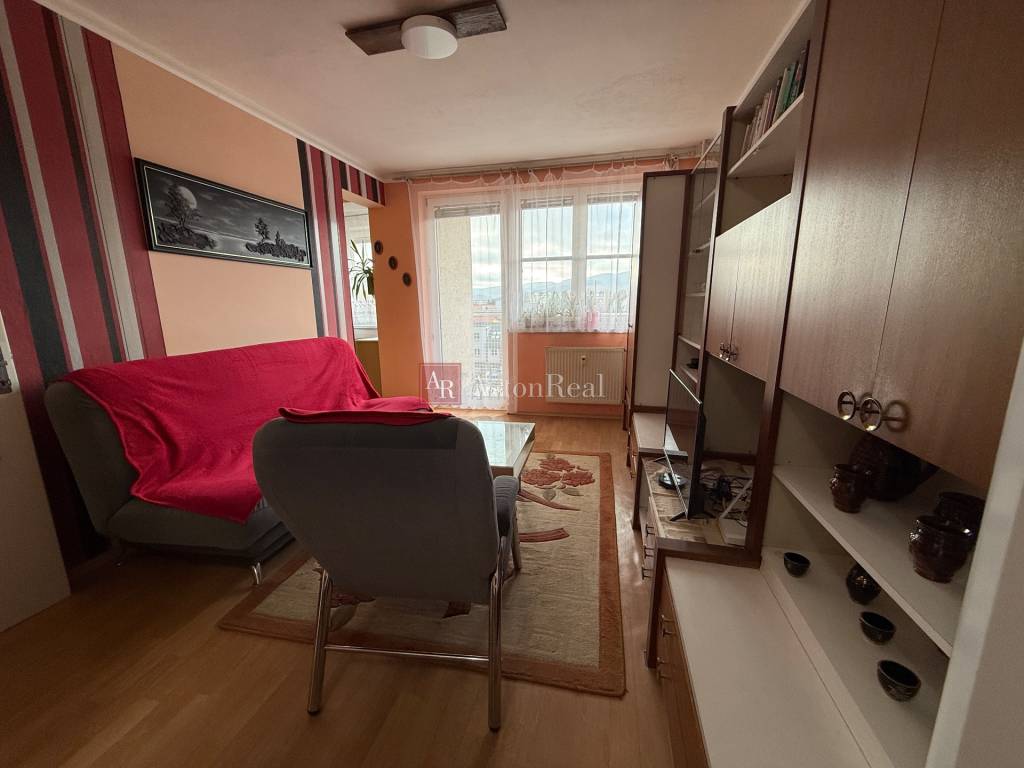 Na prenájom útulný byt 2+kk s balkónom v centre mesta- Morav - 3