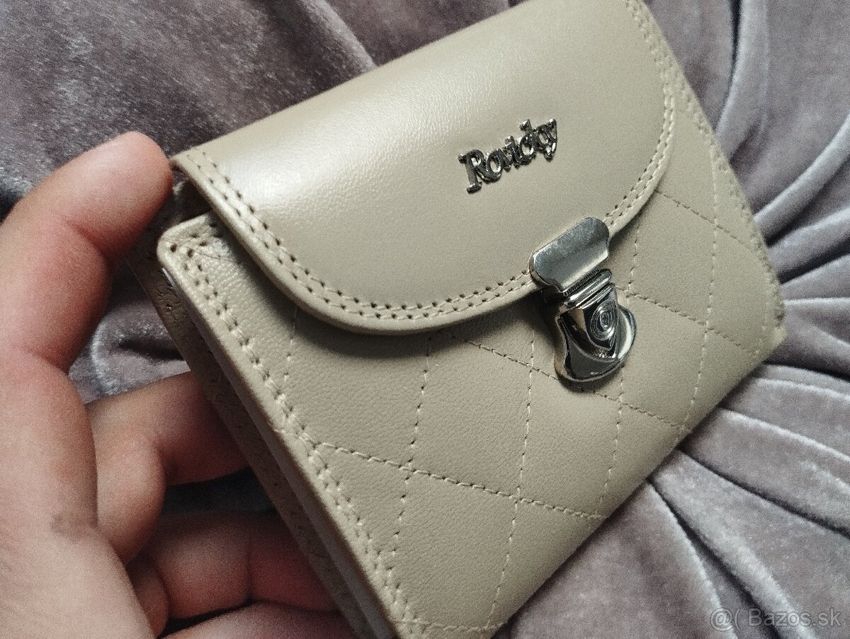 Dámska. Béžová peňaženka - 3