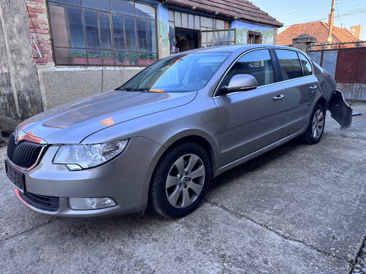 Škoda Superb 2.0 TDI DSG - 3