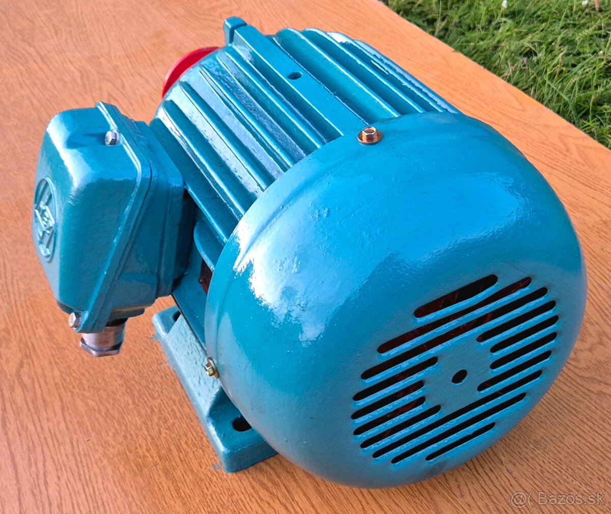 Predám 3 fázovy elektromotor MEZ Mohelnice 2,2kW - 3