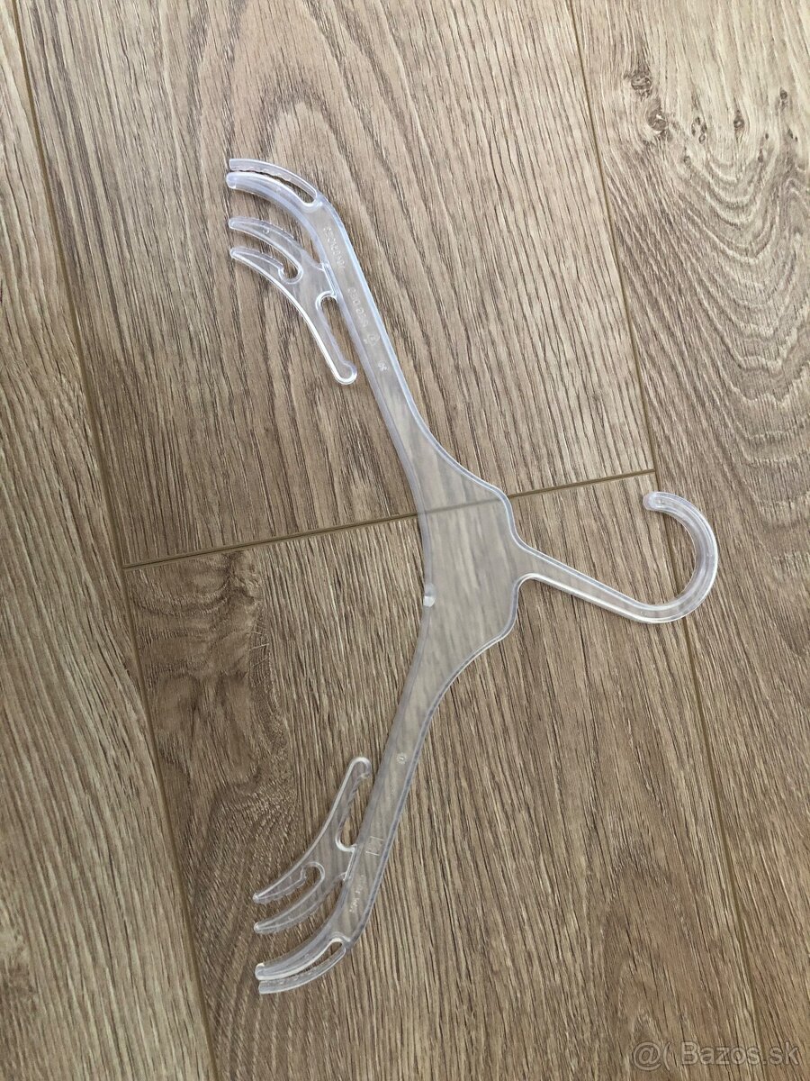 Detské plastové vešiaky - 3